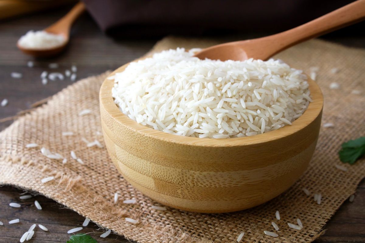 FDA Issues Update on White Rice Recalled in 13 States Due to Potential Contamination with Foreign Materials specific real-world editorial scene